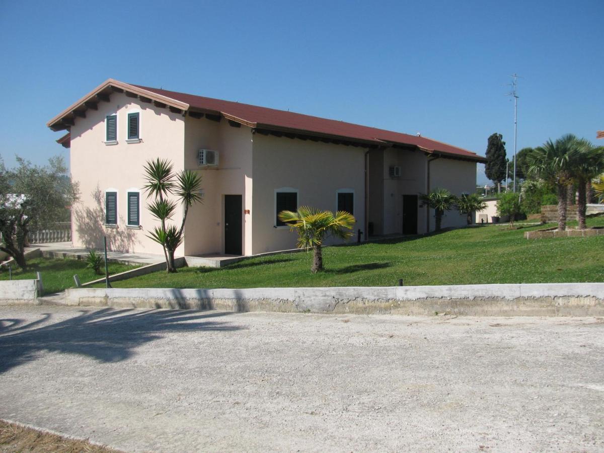 Residence Il Villaggio Del Re Corropoli Екстериор снимка