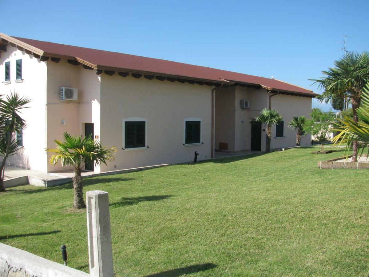 Residence Il Villaggio Del Re Corropoli Екстериор снимка
